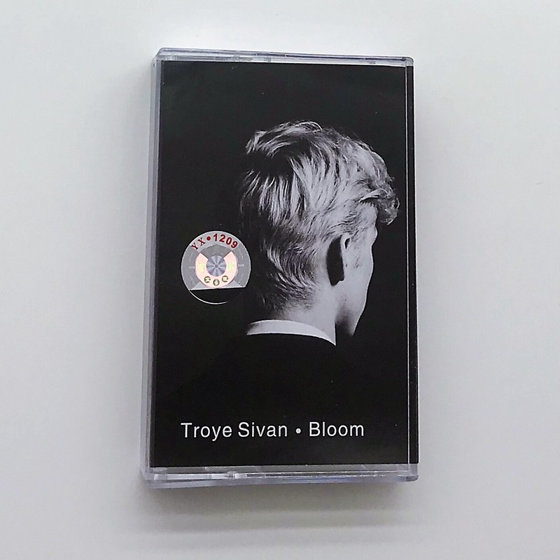 English Song Audio Cassette Un - Music Song Audio recension och pris